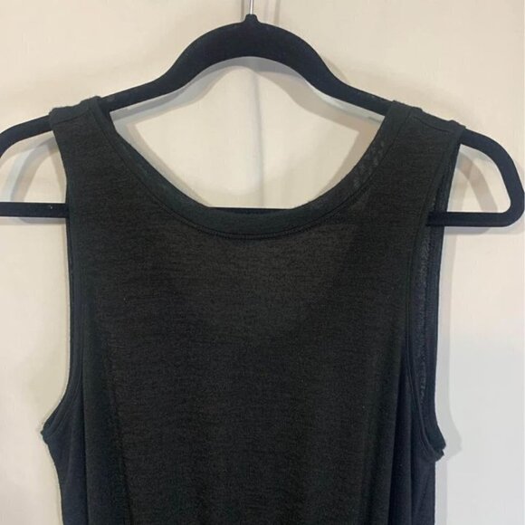 WOMAN’S stretchy jumper. Shorts with pockets. Drawstring. Size medium 8/10. - Picture 5 of 10